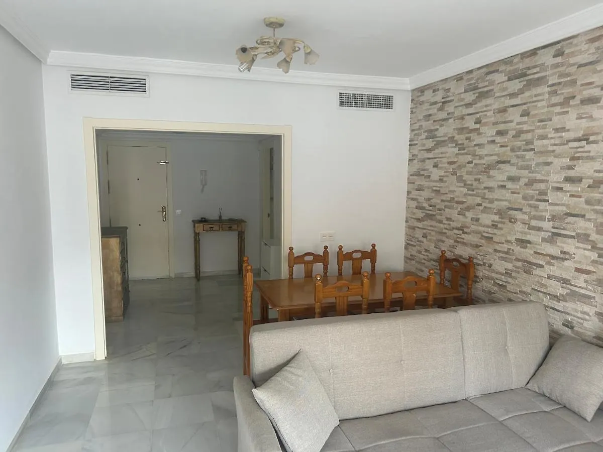 Habitación en casa particular Private Cozy Rooms In Shared Apartment Torremolinos